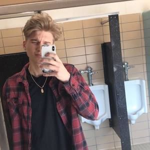 Meet your Posher, Dillon